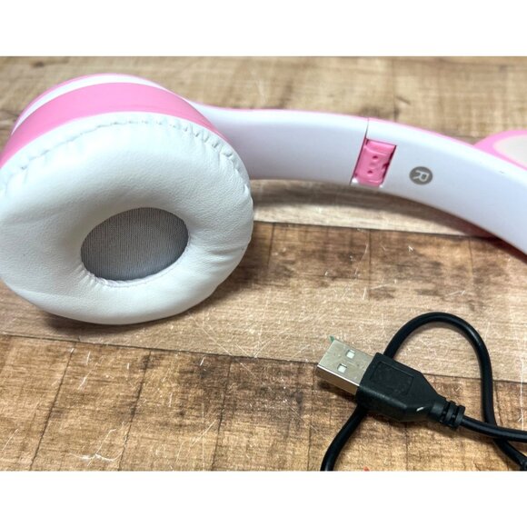 Hello Kitty Wireless Light-Up Bluetooth Headphones With Cat Ear Design - Picture 2 of 6